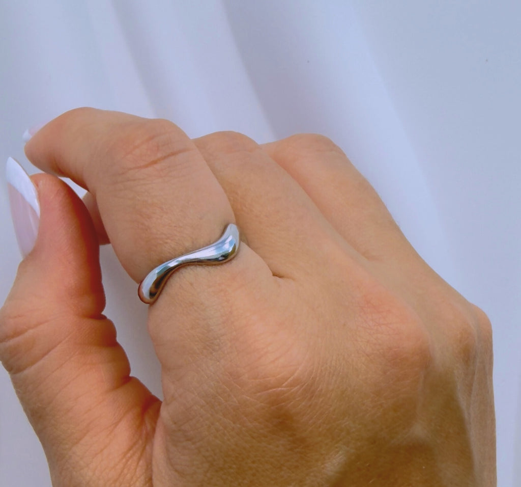 AvaRose Wave Adjustable Ring