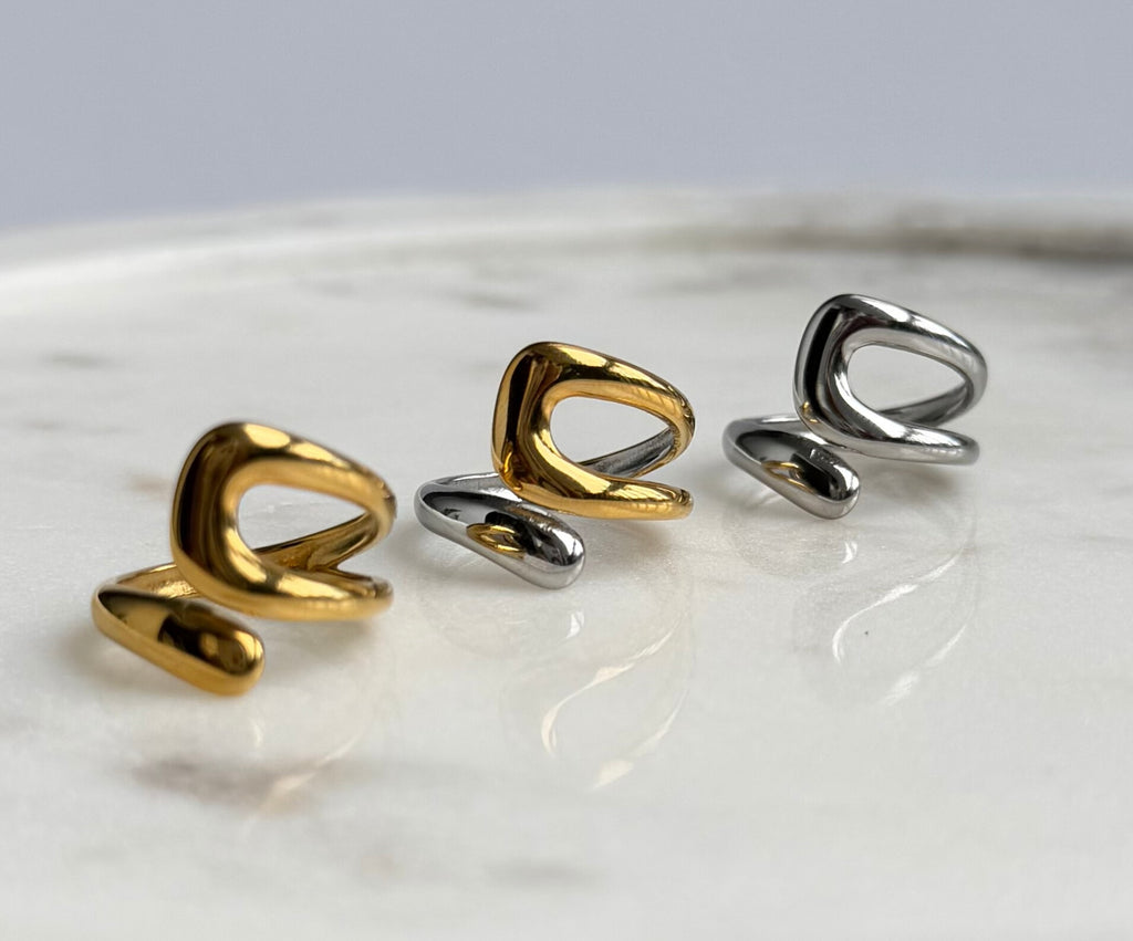 AvaRose Minimal Curve Ring