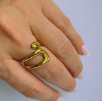 AvaRose Minimal Curve Ring