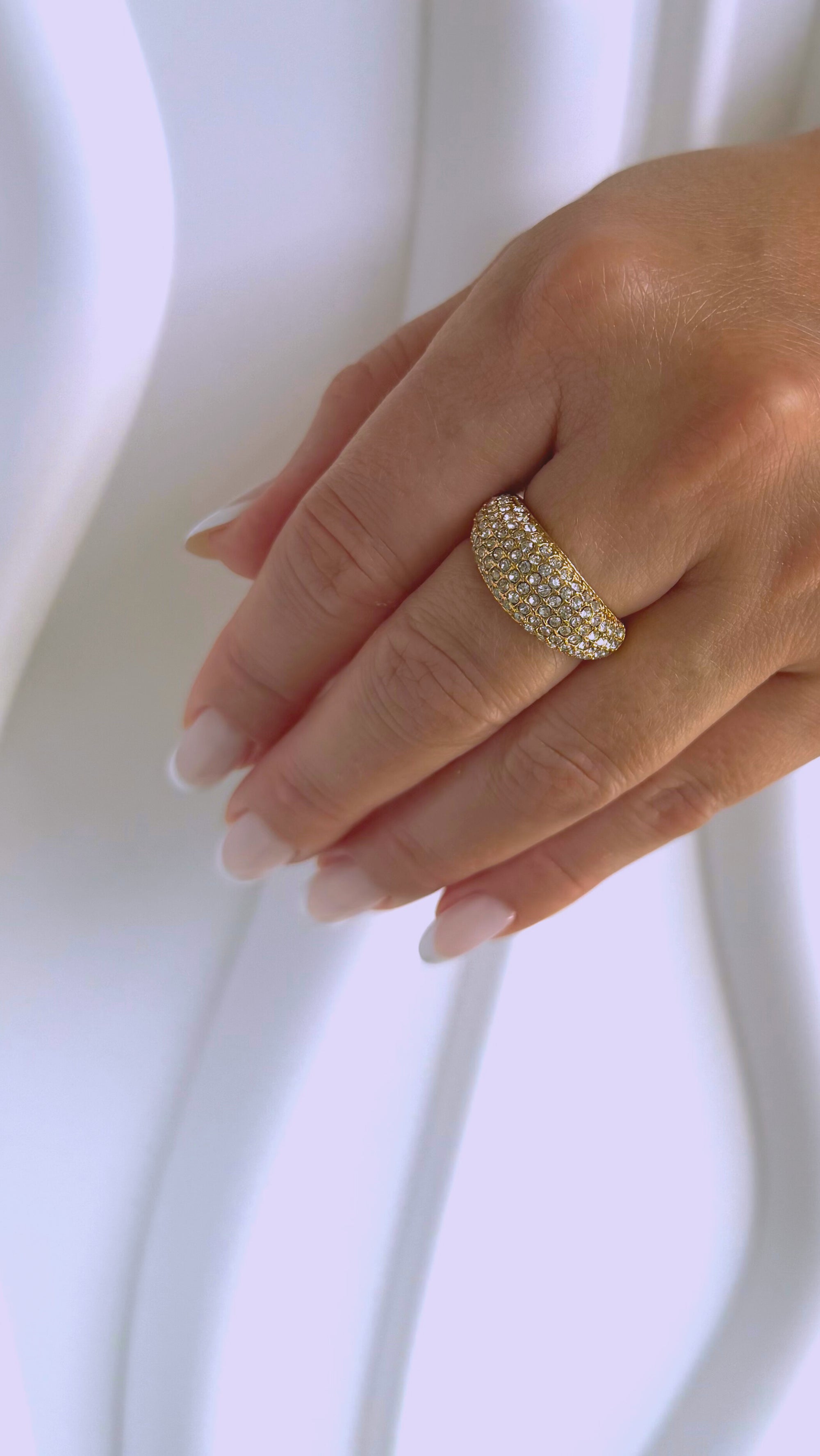 AvaRose - Radiant Crown Ring